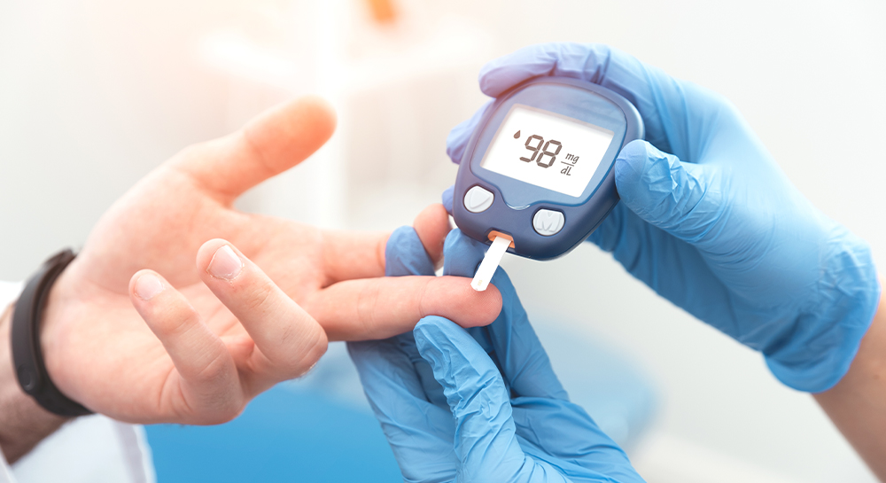 Blood Tests for Diabetes: What Early Detection & Monitoring Reveal